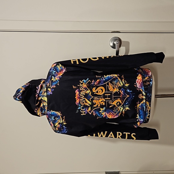 HOGWART'S Harry Potter themed graphics floral fauna long sleeve hoodie Small EUC - Picture 2 of 9